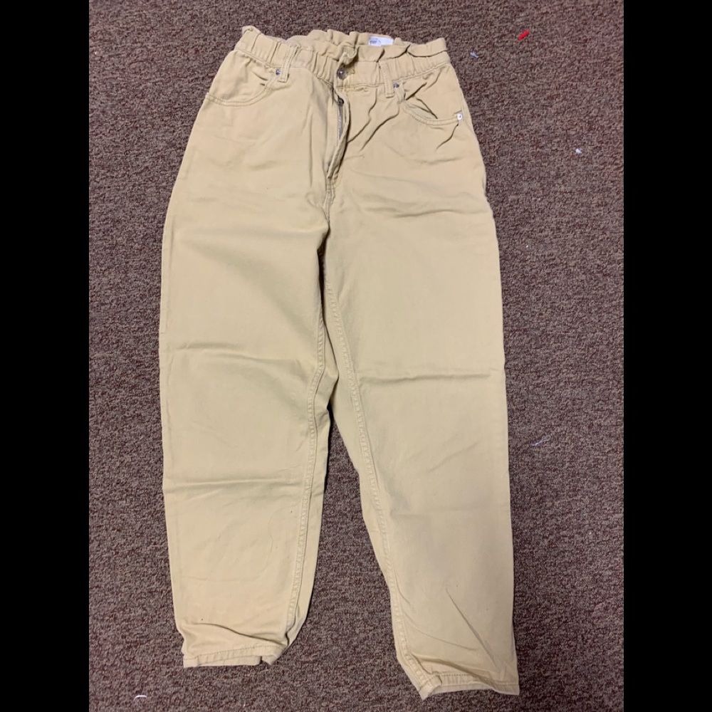 H&M Cream yellow Mom Jeans with Waistband